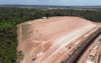 A Lucena Infraestrutura, especialista em obras de terraplanagem, iniciou no segundo semestre de 2024 as obras de integridade no KM 408 da Estrada de Ferro Carajás (EFC), uma das mais importantes ferrovias do Brasil.