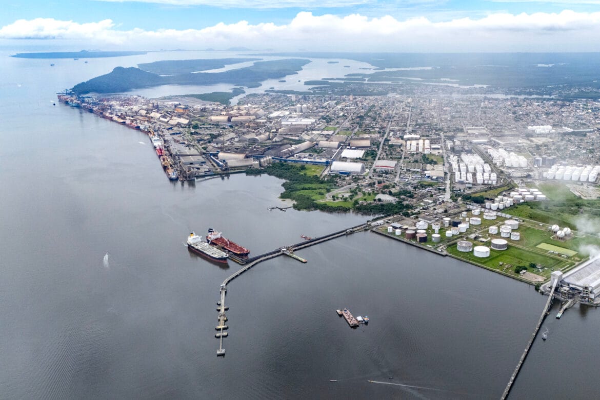 Portos do Paraná assina contrato de quase R$ 29 milhões para obras em píer público