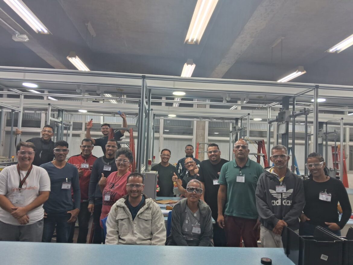 Concessionária investe em formação profissional e empreendedorismo no entorno da Linha 6