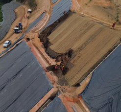 Geocélulas: estruturas com material orgânico estabilizam taludes e controlam erosão em área degradada no MA