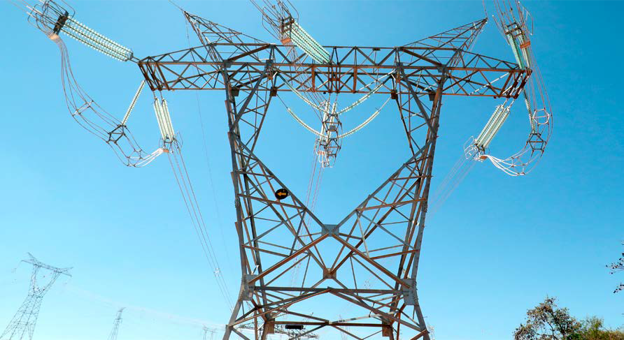 50% das obras de transmissão deverá ser entregue antes do prazo, aponta Aneel