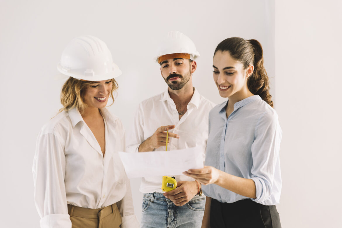 Profissionais da engenharia e construção em alta em 2026