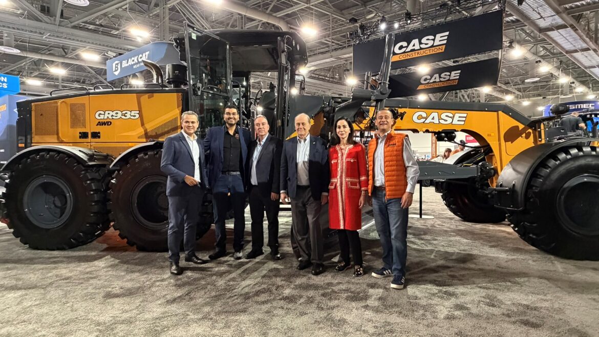 CASE e Brasif renovam parceria durante a Conexpo 2026