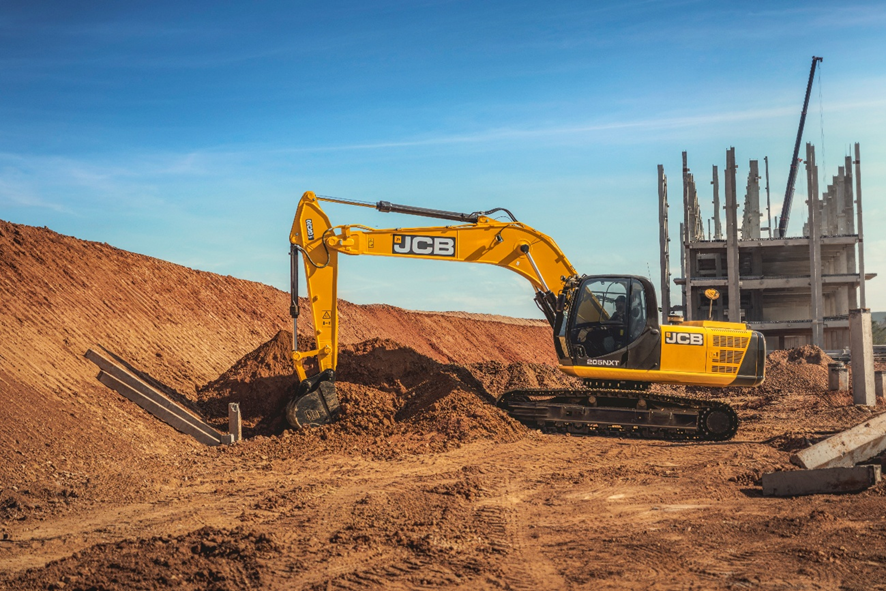JCB lança sua nova linha de escavadeiras