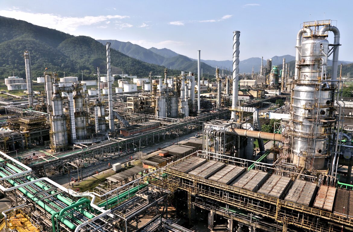 Conselho da Petrobras aprova investimento em planta de bioquerosene com aporte de US$ 1,2 bi