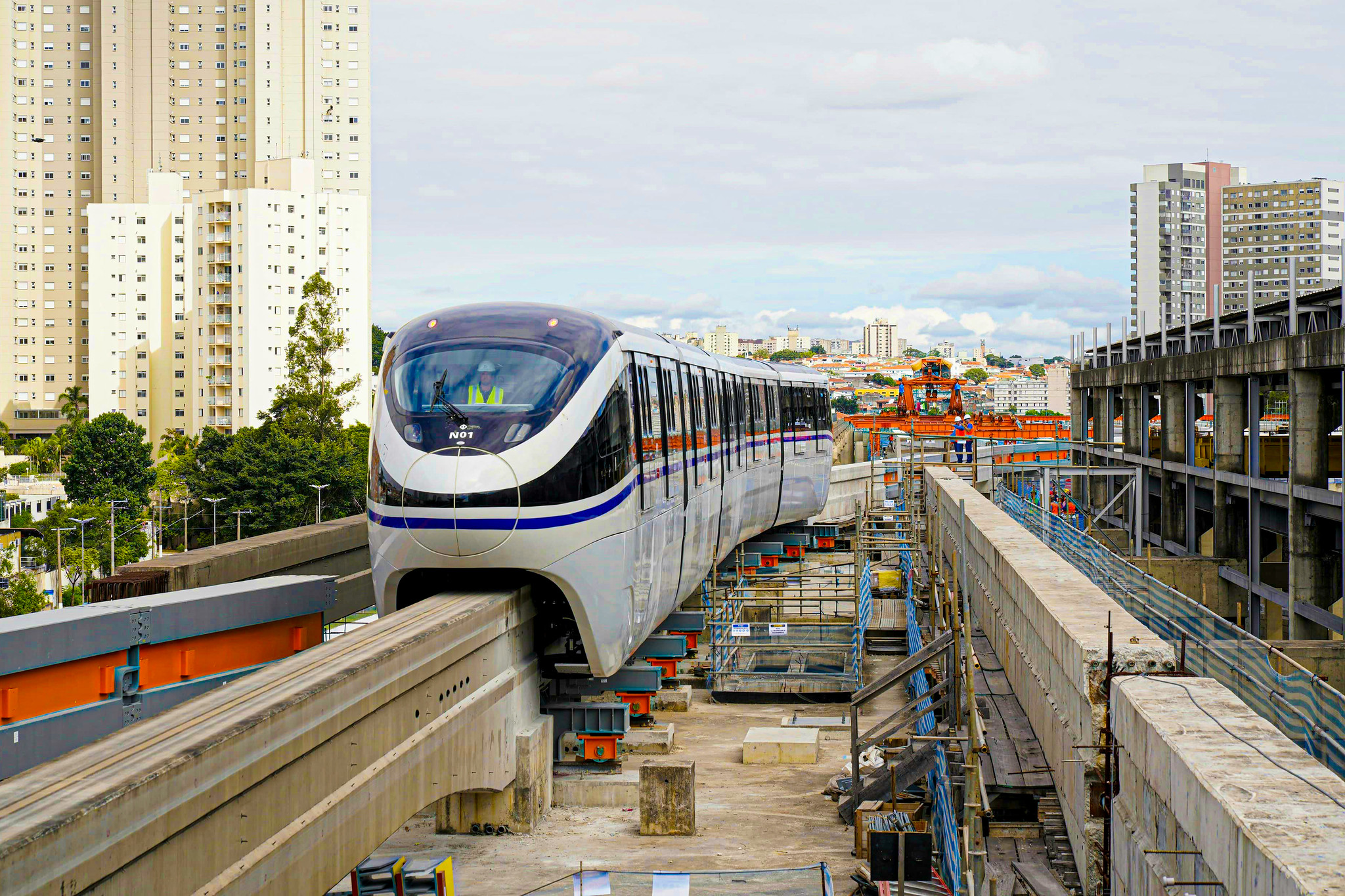 Monotrilho Linha 17-Ouro ganha a estação Washington Luís em SP