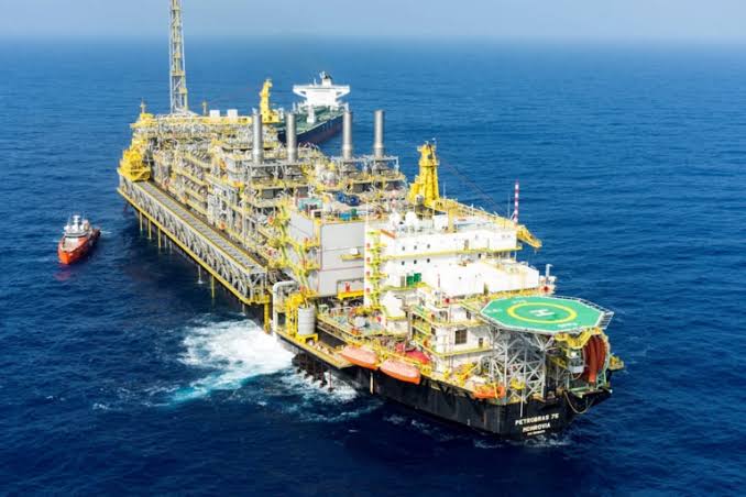 Para evitar emissões, Petrobras estuda eletrificação de plataformas do pré-sal