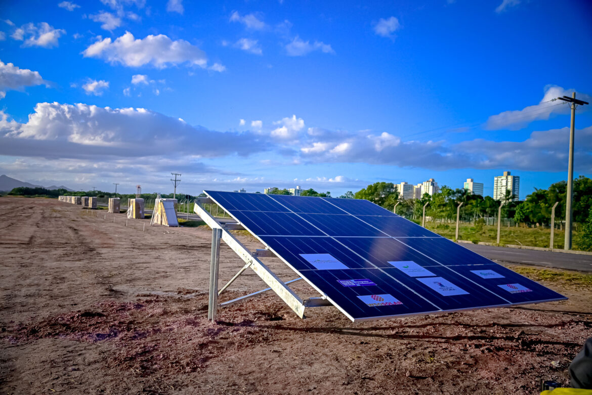 Aeroporto de Vitória inicia construção de complexo de usinas solares