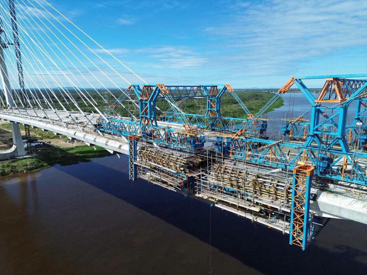 Ponte da Rota Bioceânica que liga entre Brasil e Paraguai entra na fase final de construção
