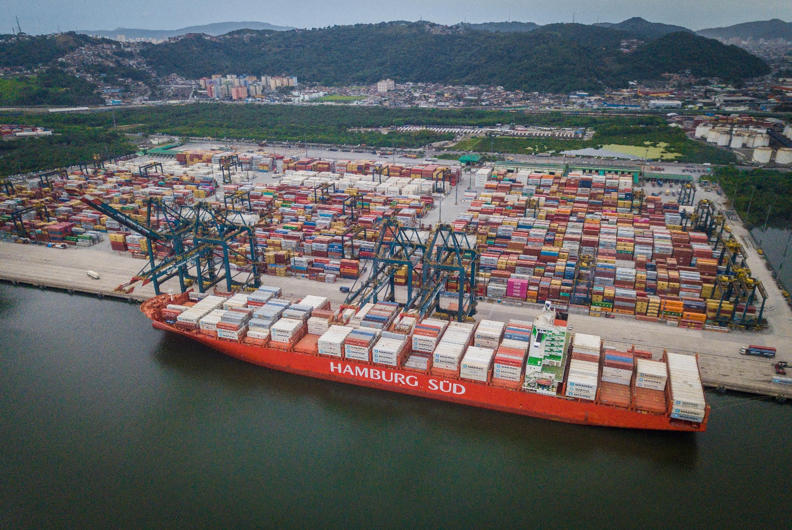 Porto de Santos movimenta 109,5 milhões de toneladas