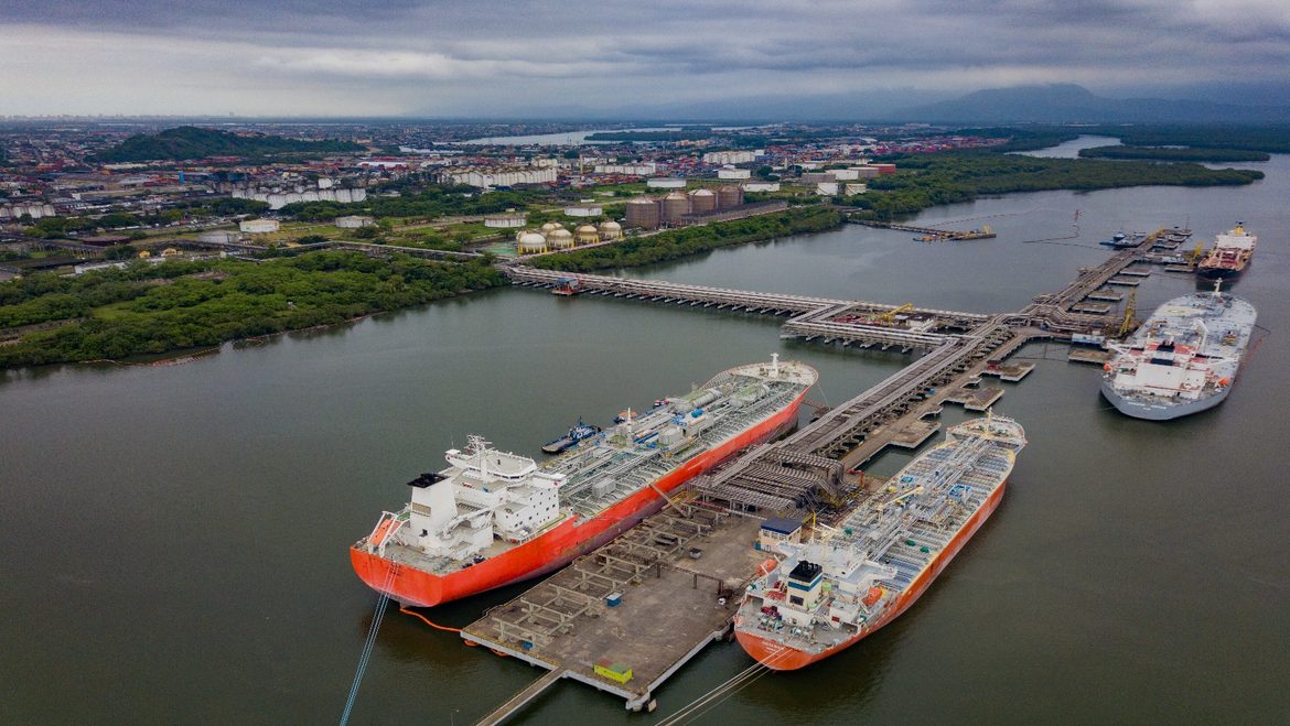 Porto de Santos bate marca anual histórica em setembro